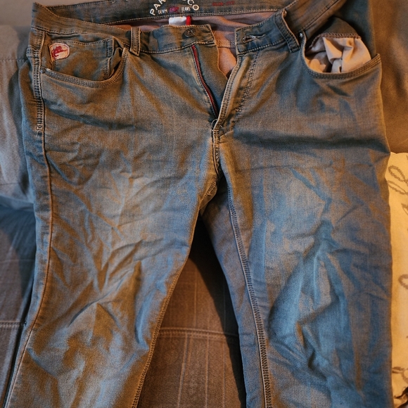 Used but good condition Parasuco jeans for men. 38x34 - Picture 3 of 3
